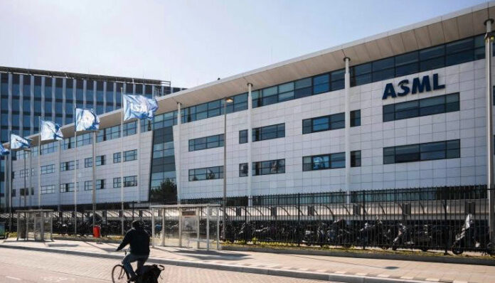 Ολλανδική ASML δέχεται κινεζική πρόκληση και χάνει στο ταμπλό κινεζικός ανταγωνισμός ASML