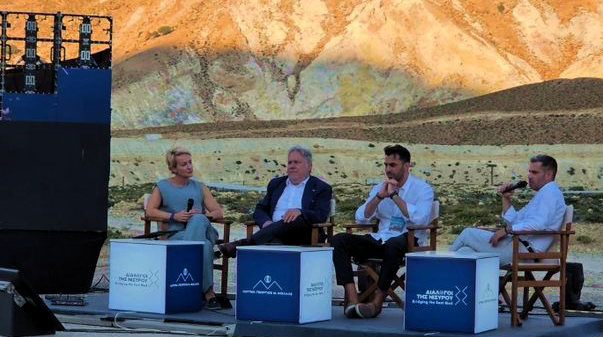 Διάλογοι Νισύρου αναδεικνύουν τα social media και τη Δημοκρατία Διάλογοι Νισύρου