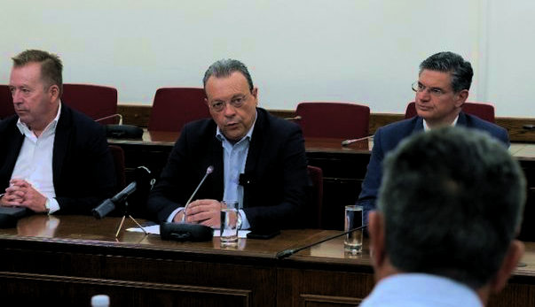 διώξεις αγροτών