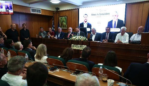 Ανδρουλάκης παρουσιάζει επτά παρεμβάσεις για μικρομεσαίες επιχειρήσεις μικρομεσαίες επιχειρήσεις