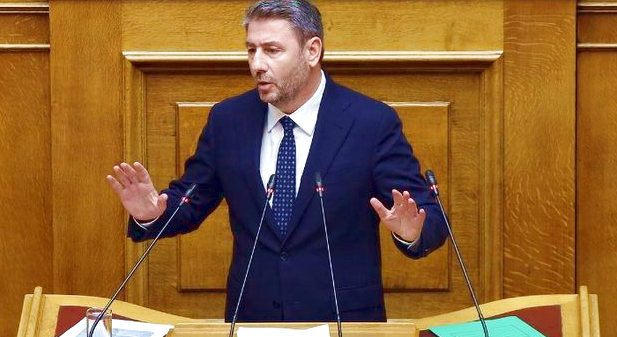 Νίκος Ανδρουλάκης καταγγέλλει κυβέρνηση ότι συνομιλεί με ολιγοπώλια ακρίβεια