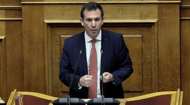 Δουδωνής καταγγέλλει «πάρτι» μετακλητών και αμφισβητεί αναθεώρηση αναθεώρηση Συντάγματος