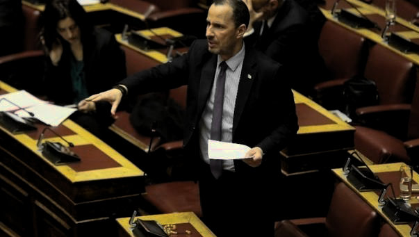 Χήτας καταθέτει ριζική συνταγματική ρήξη και Δ΄ Ελληνική Δημοκρατία αναθεώρηση Συντάγματος