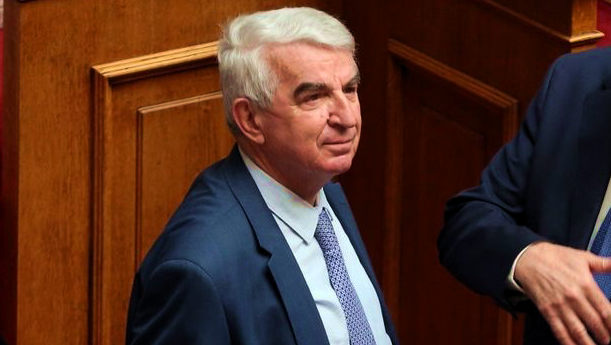 Μπούρας τιμά την αποκατάσταση της Δημοκρατίας και τη Μεταπολίτευση αποκατάσταση της Δημοκρατίας