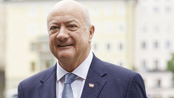 Αυστριακός καγκελάριος αναδεικνύει την Ελλάδα ως μεταρρυθμιστικό παράδειγμα εντυπωσιακή οικονομική πρόοδος