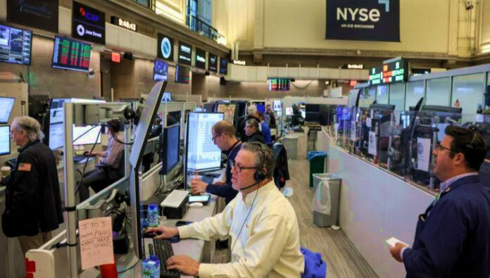 ΗΠΑ: Πτώση στη Wall Street με ισχυρή διόρθωση στον Nasdaq 100 Nasdaq 100