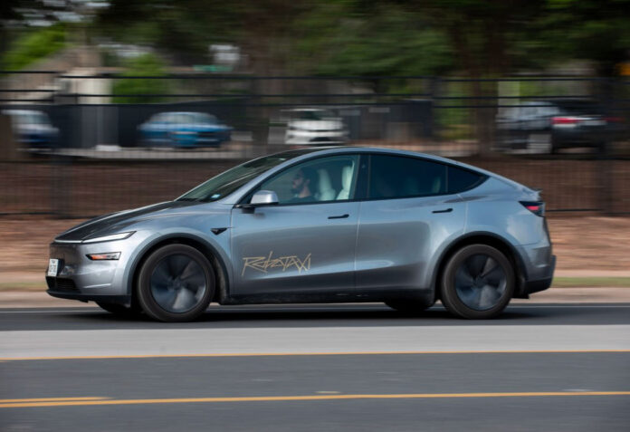 Tesla φρενάρει την παραγωγή νέων μοντέλων καθώς εκτοξεύονται οι δαπάνες παραγωγή Cybercab