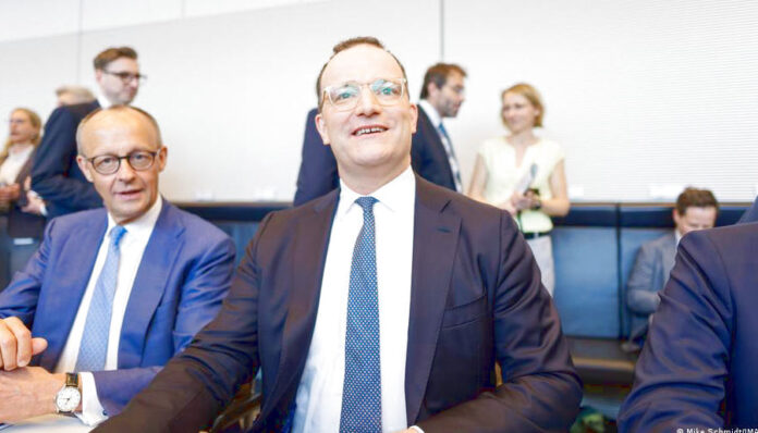 Γερμανία: Παραίτηση Σπαν ανοίγει μέτωπο για την παρένθετη μητρότητα παρένθετη μητρότητα