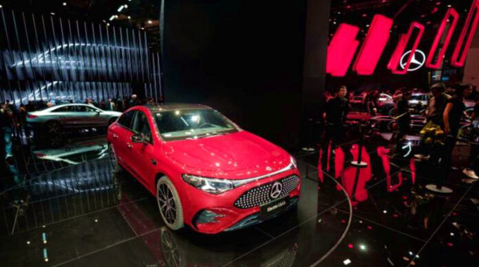 Mercedes-Benz μειώνει πωλήσεις αλλά επιταχύνει στην ηλεκτροκίνηση πωλήσεις Mercedes