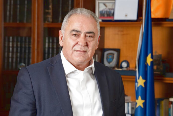 Χατζηθεοδοσίου καλεί καταναλωτές να στηρίξουν θερινές εκπτώσεις θερινές εκπτώσεις