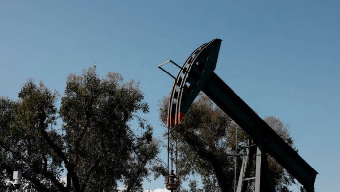Πετρέλαιο πάνω από 90 δολάρια μετά την προειδοποίηση Χούθι τιμή πετρελαίου