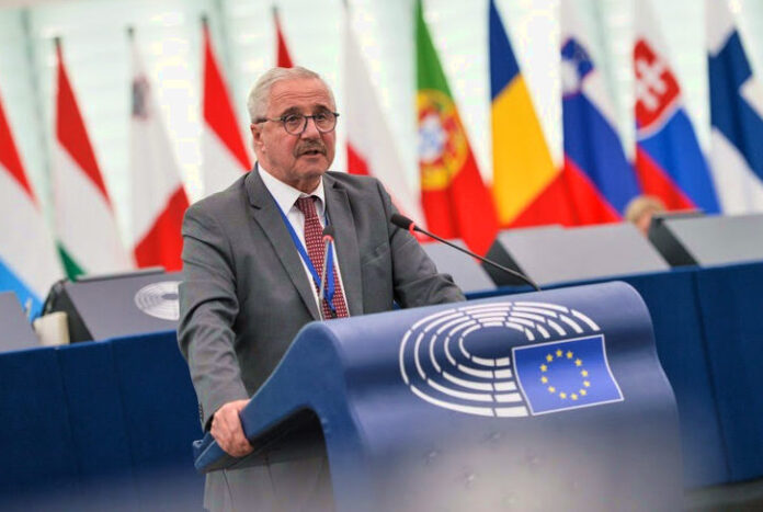 Μανιάτης ζητά απαντήσεις για τα 7,5 δισ. απολιγνιτοποίησης Δυτική Μακεδονία απολιγνιτοποίηση