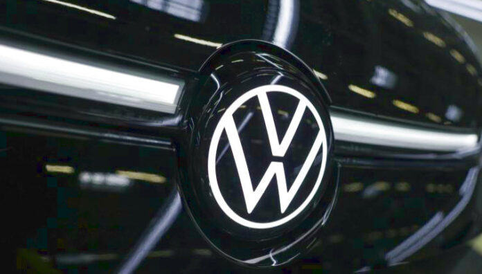 Volkswagen ανατρέπει τα μπόνους και ανοίγει δρόμο για βαθιές περικοπές Volkswagen μπόνους